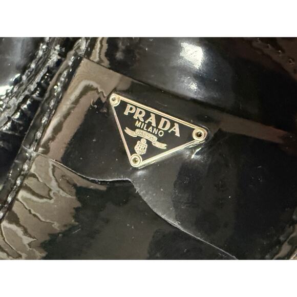 Prada Black Leather Loafers Classic Flats - Picture 3 of 16